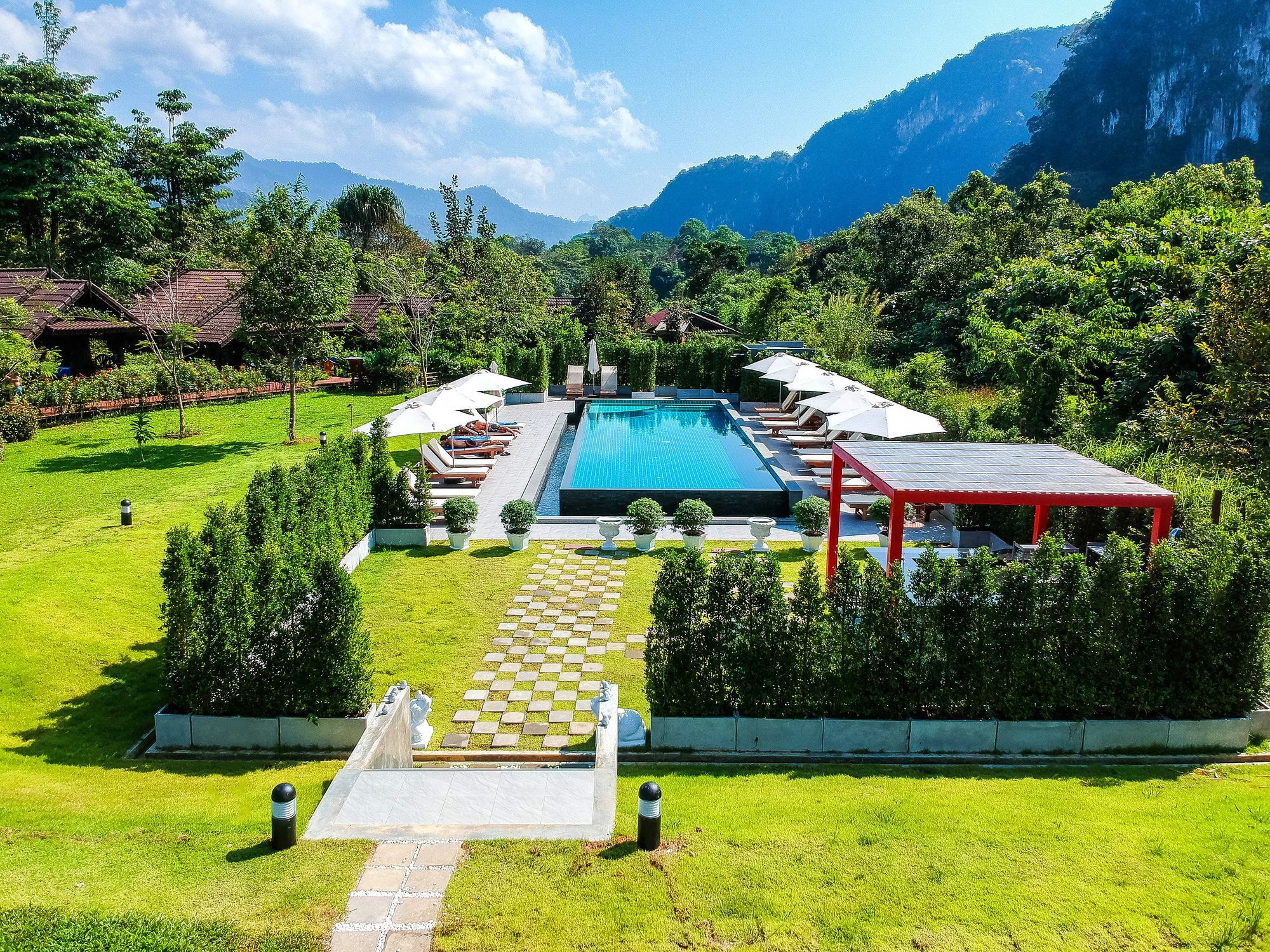 Montania Lifestyle Hotel Phanom Exterior photo