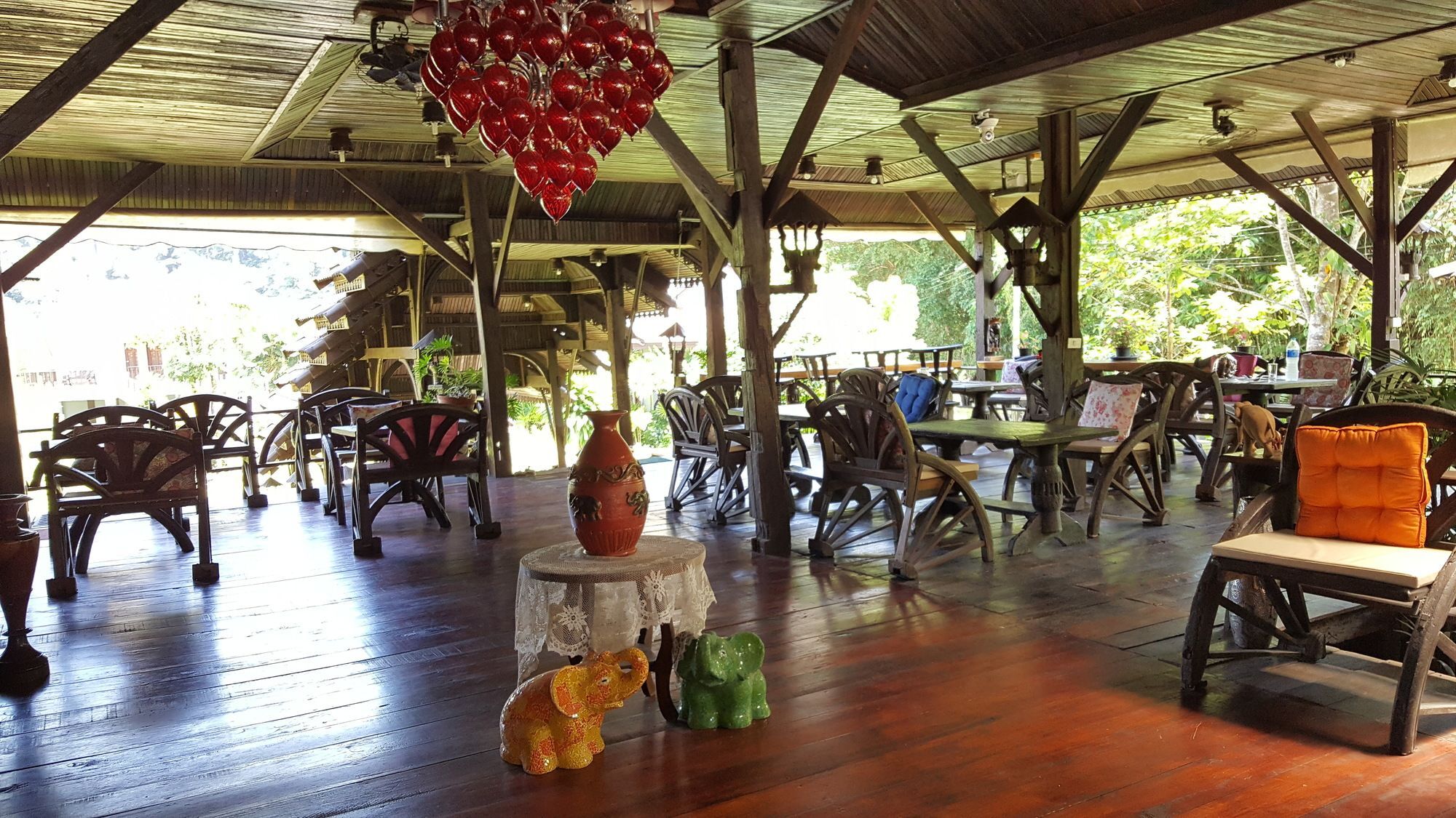 Montania Lifestyle Hotel Phanom Exterior photo