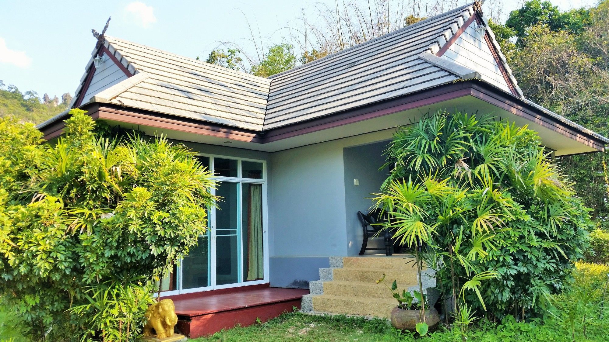 Montania Lifestyle Hotel Phanom Exterior photo