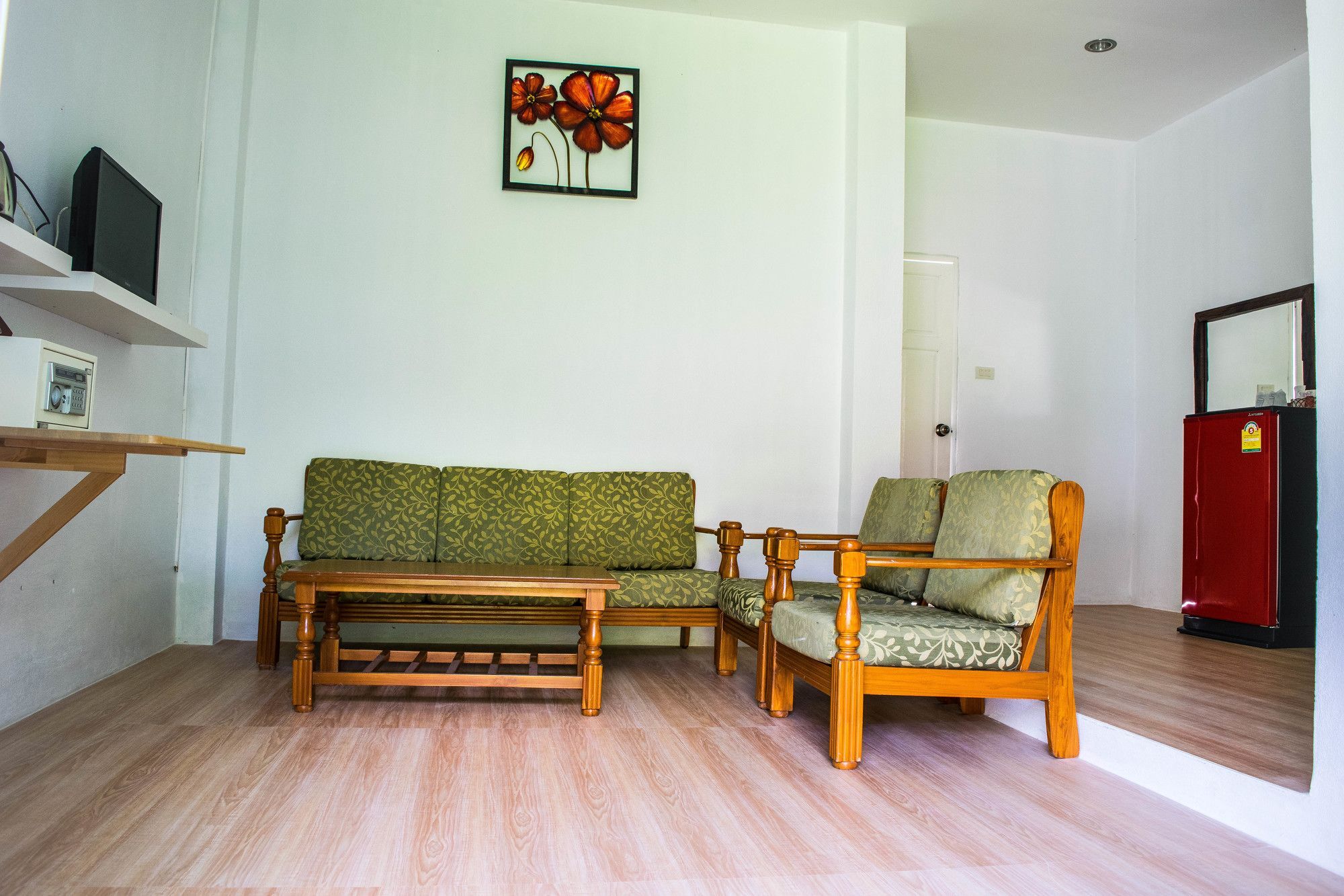 Montania Lifestyle Hotel Phanom Exterior photo